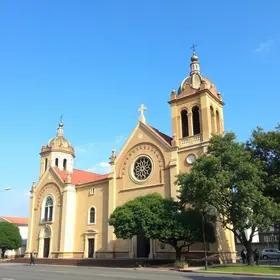 Patrimônio religioso de Anápolis: lugares de fé e memória